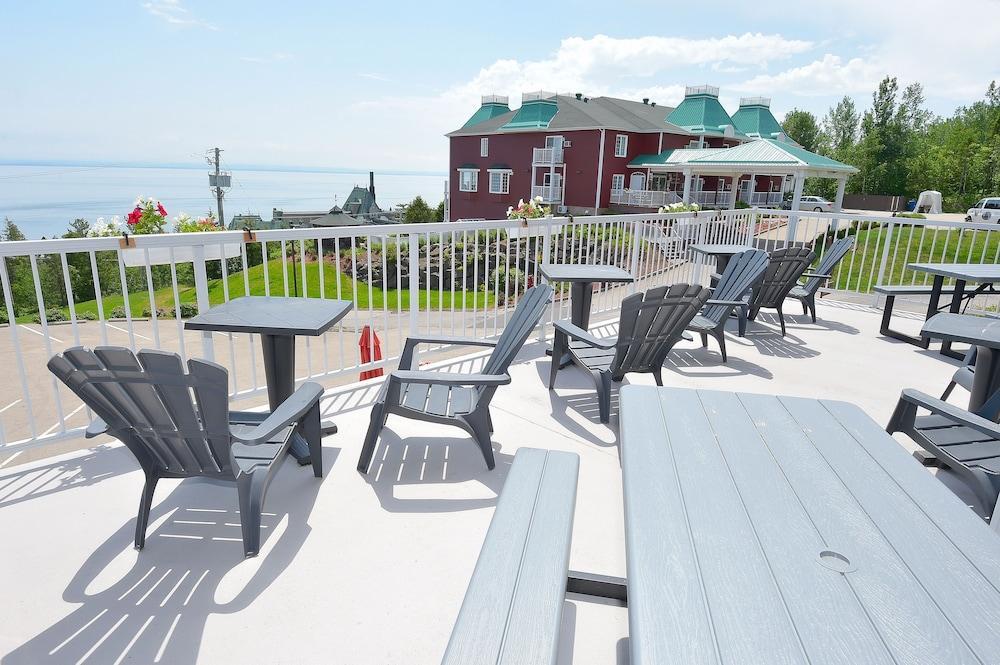 Les Pavillons Du Petit Manoir Du Casino Hotel La Malbaie Exterior foto